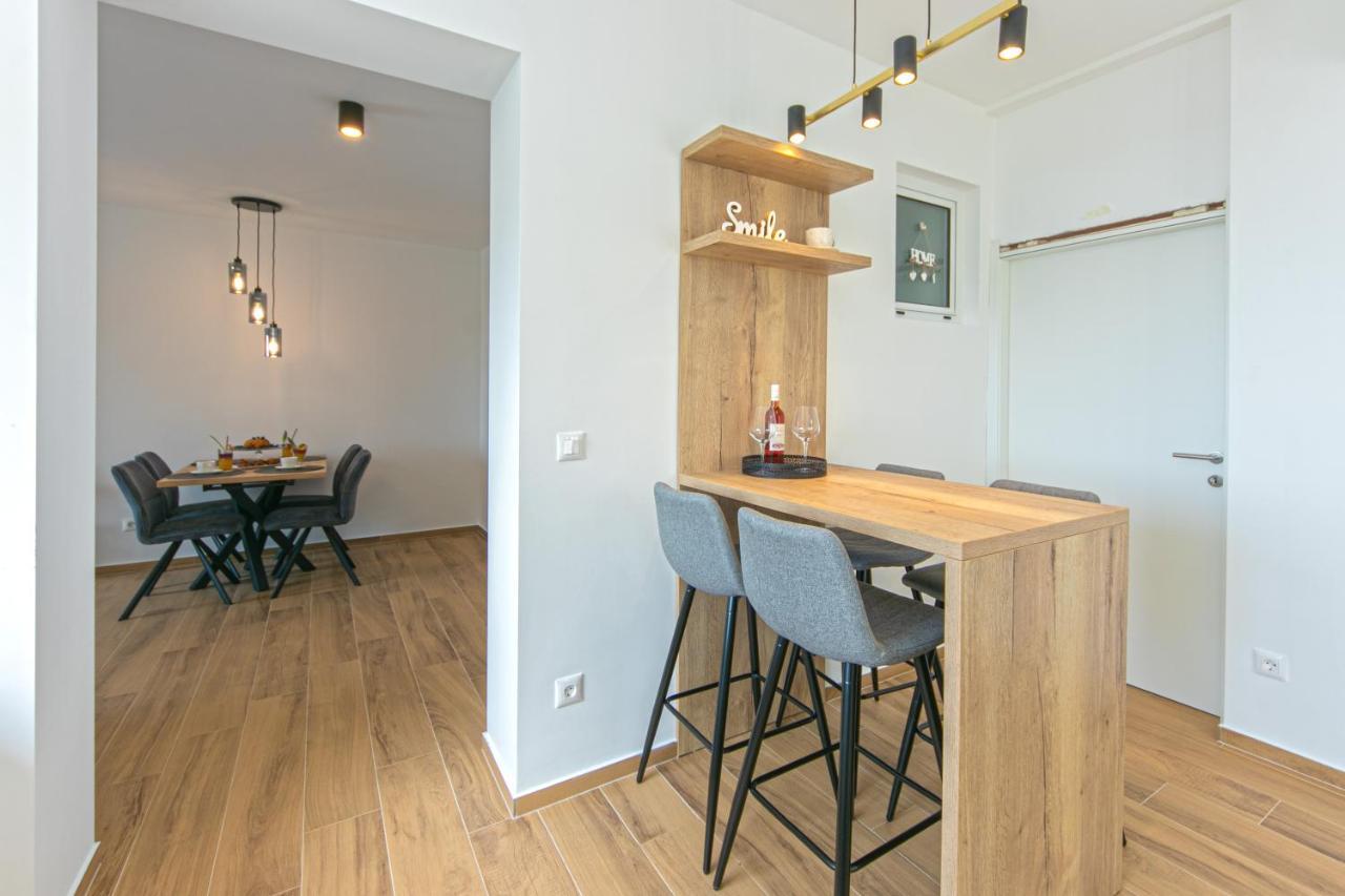 Vidra Apartment